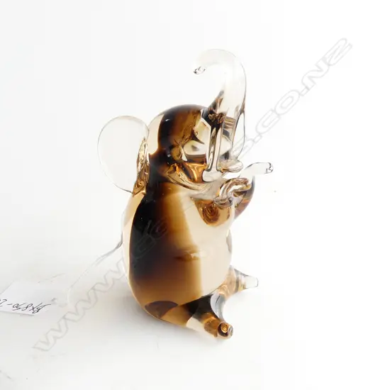 HEAVY SMOKEY GLASS MURANO ELEPHANT, 80 x 100mm
