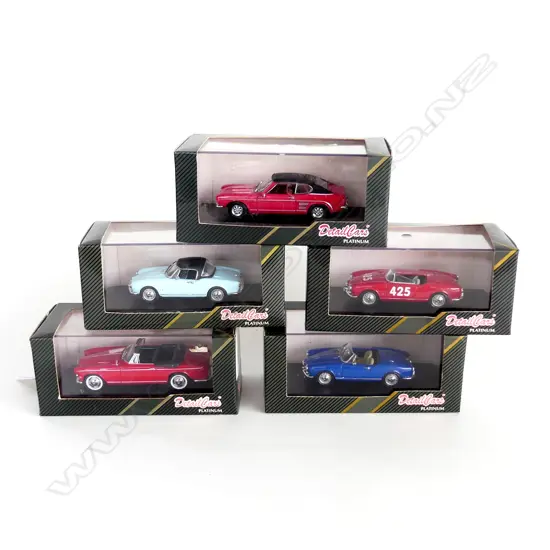 5 COLLECTABLE MODEL DETAIL CARS  (PLATINUM SERIES)