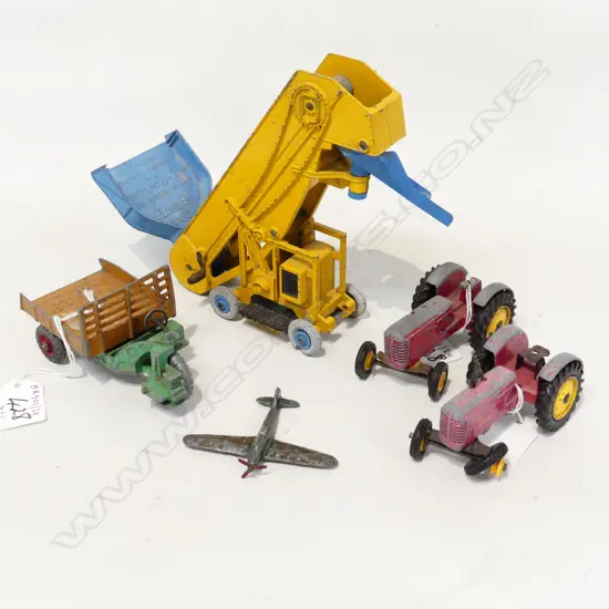 2 DINKY TOY TRACTORS  HAY BAIL LOADER MOTO CART  &  UNBRANDED WW2 FIGHTER PLANE L60MM