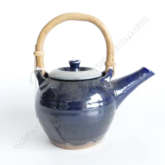 RENTON MURRAY HILLSIDE POTTERY SALTGLAZE TEAPOT