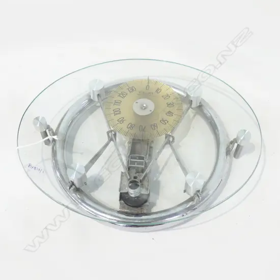 CAMRY GLASS BATHROOM SCALES 300x360mm