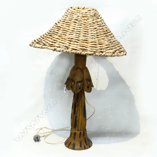 CARVED WOODEN TRIBAL TABLE LAMP w. RATTAN SHADE H.770mm
