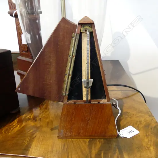 VINTAGE FRENCH METRONOME H.210mm