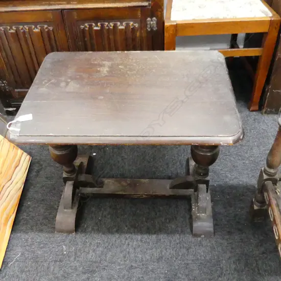 JACOBEAN STYLE SIDE TABLE 585x425x480mm