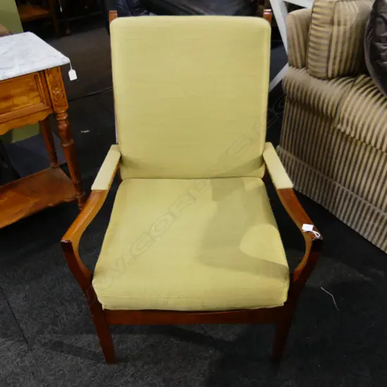 RETRO UPHOLSTERED ARMCHAIR