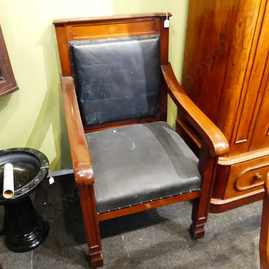 LARGE OLD MAHOGANY FRAMED & LEATHER LODGE TYPE CHAIR H.1115mm