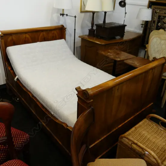 ANTIQUE FRENCH WALNUT SLEIGH BED