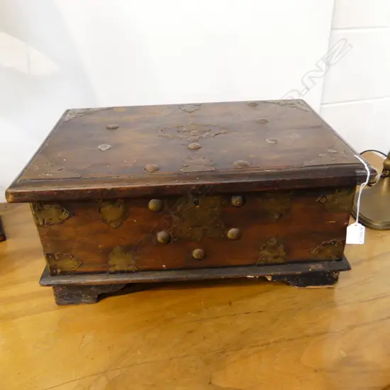 ETHNIC WOODEN CHEST w. METAL DETAILING 500x340x240mm