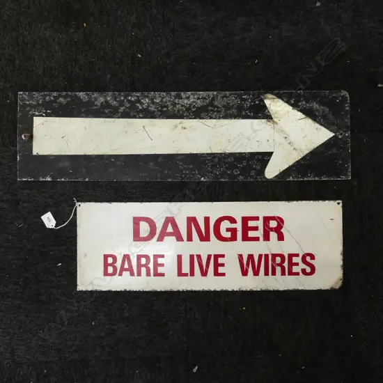  VINTAGE INDUSTRIAL METAL SIGNAGE X2 600-760MM