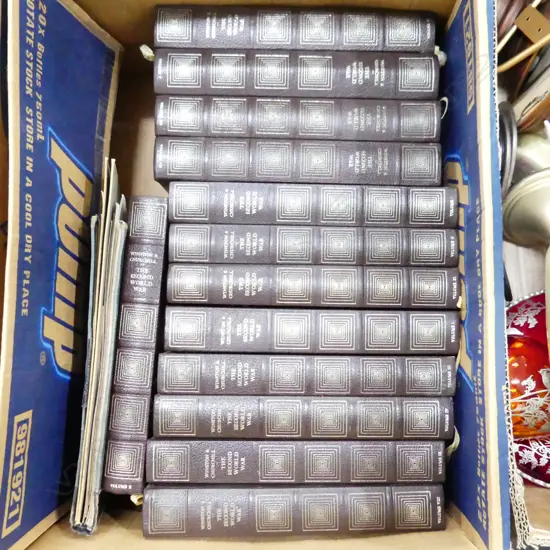 BOX OLD BOOKS - WINSTON CHURCHILL & THE 2ND WORLD WAR` + SM ALBUM WATER COLOUR PAINTINGS