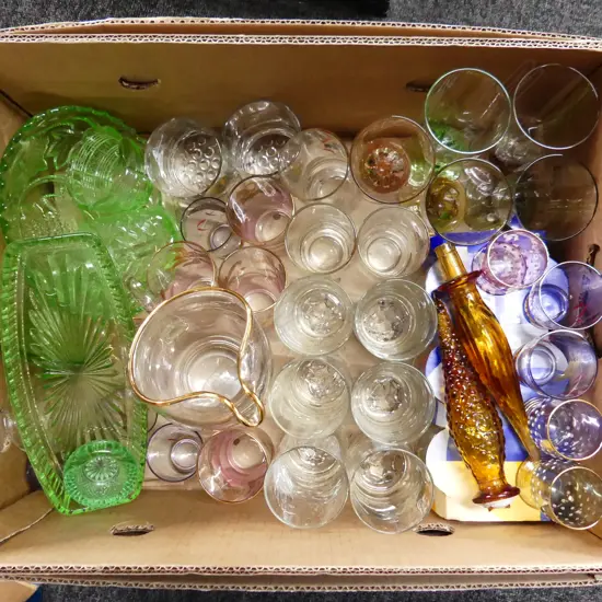 BOX LOT GREEN  GLASS & GLASS SETS