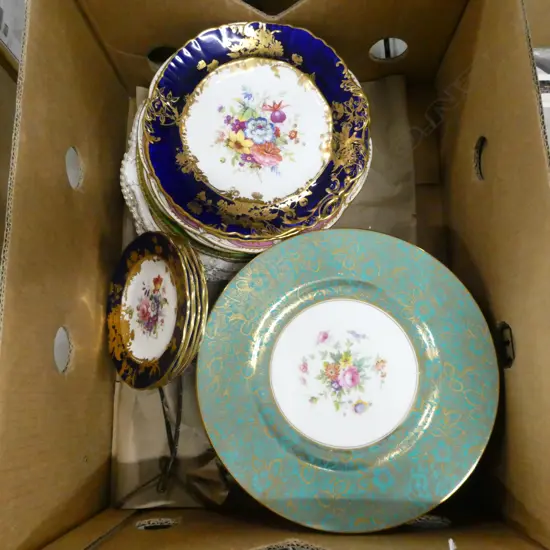 BOX LOT OF MULTIPLE CABINET PLATES SOME HANDPAINTED.