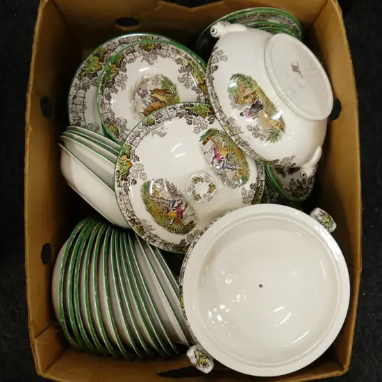 EXTENSIVE SPODE DINNERSET IN THE 'BYRON' PATTERN.