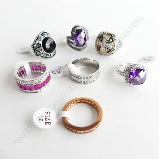 7 ASST. COSTUME RINGS 
