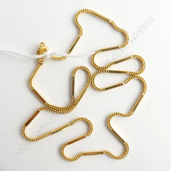 18CT NECKLACE 10.2 GRAMS 55CM