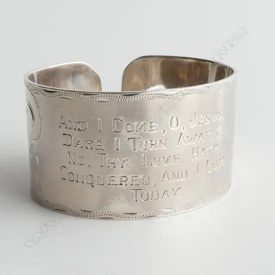 IRISH SILVER WIDE CUFF ENGRAVED BRACELET, HALLMARKED, 105gms