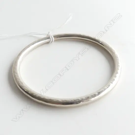 STG SILVER BANGLE, 21 GMS