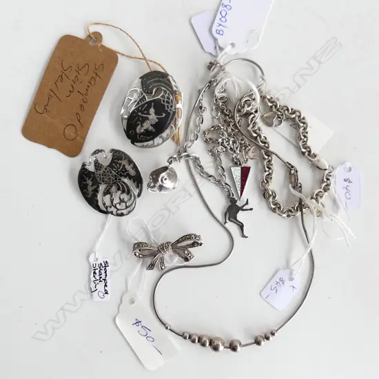 ASST STG SILVER JEWELLERY, BROOCHES, NECKLACE, BRACELETS ETC.