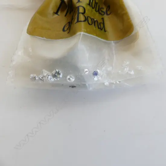 BAGS OF ASST BROKEN DIAMONDS & 1 X CZ