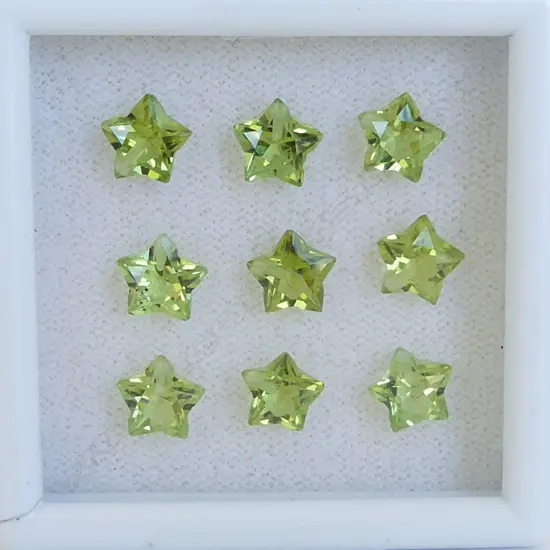 PERIDOT STARS 9 = 6.14 CT