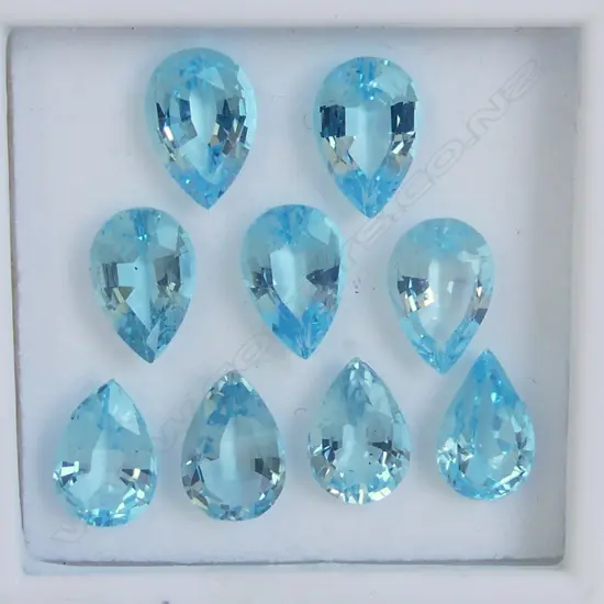 BLUE TOPAZ PEAR SHAPE 9 = 32.15 CT