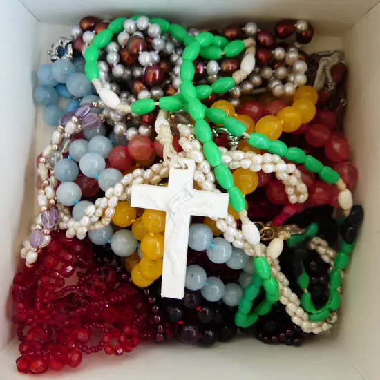 BOX ASST. COSTUME JEWELLERY