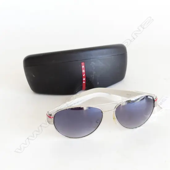 VINTAGE PRADA AVIATOR STYLE SUNGLASSES & CASE