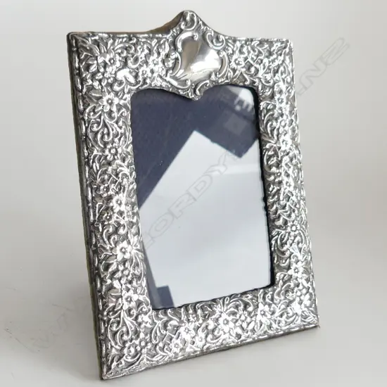 ORNATE VINTAGE STG SILVER FRAME, 165 X 230mm