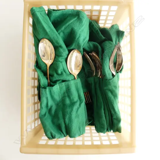 ASST SILVER PLATE CUTLERY - FORKS, SPOONS ETC.. IN FELT POCKETS