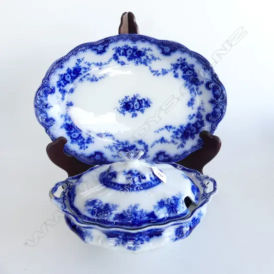 BLUE & WHITE ASHET & TUREEN TO MATCH