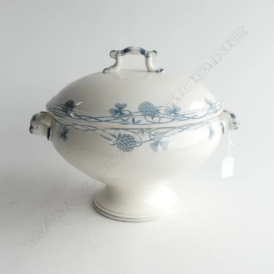 LG SARREGUEMINES LIDDED TUREEN 260mm dia