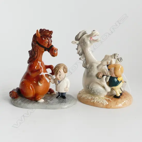 2 ROYAL DOULTON THELWELL FIGURINES; DETECTING AILMENTS (140mm) & BODY BRUSH (H. 145mm)