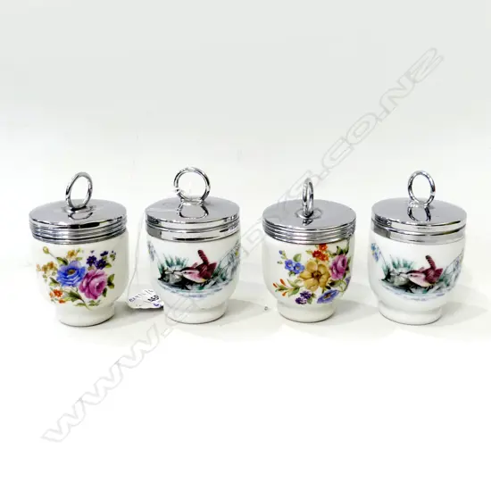 4 ROYAL WORCESTER EGG CODDLERS BIRDS & FLOWERS DECORATION