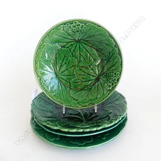 4 ANTIQUE GREEN MAJOLICA PLATES 230mm dia - ONE DULL