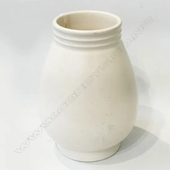 CROWN LYNN HAND POTTED MEDIUM SIZE VASE. H.180mm. shape #13 blue tiki mark