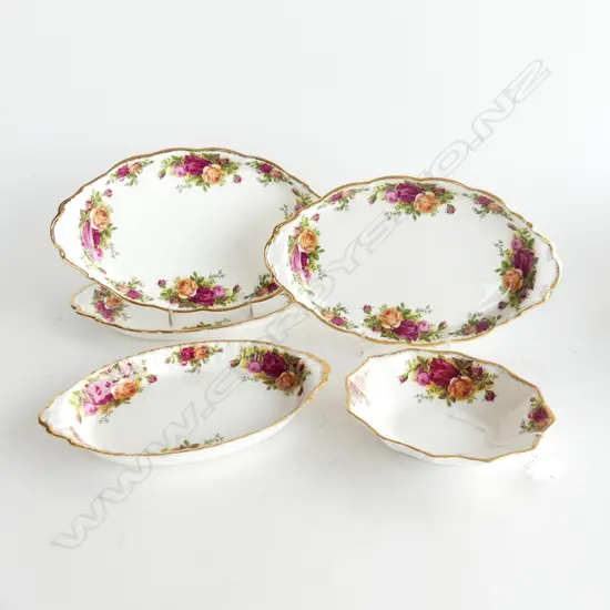 5 ASST ROYAL ALBERT OCR OVAL  PLATES L. 262, 250,255, 220 & 150mm