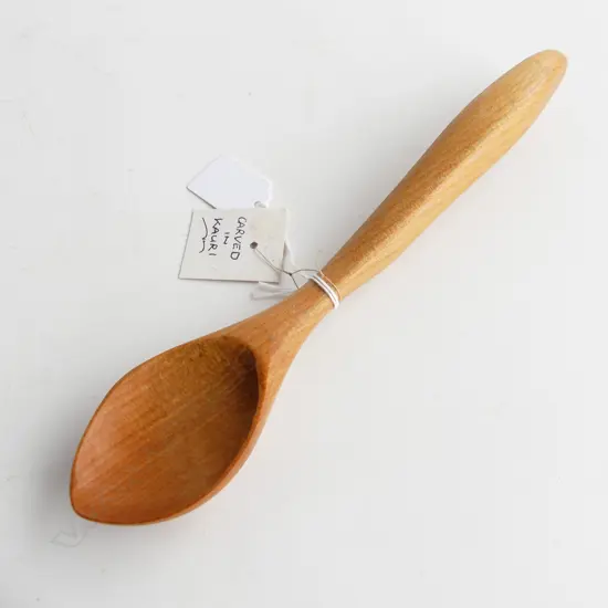 TOM ELLIOT (COROMANDEL) carved kauri ladle L.250mm