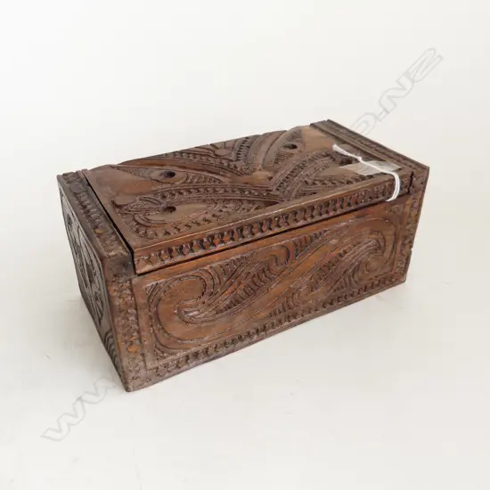 MAORI CARVED SMALL FOLKART BOX L200MM