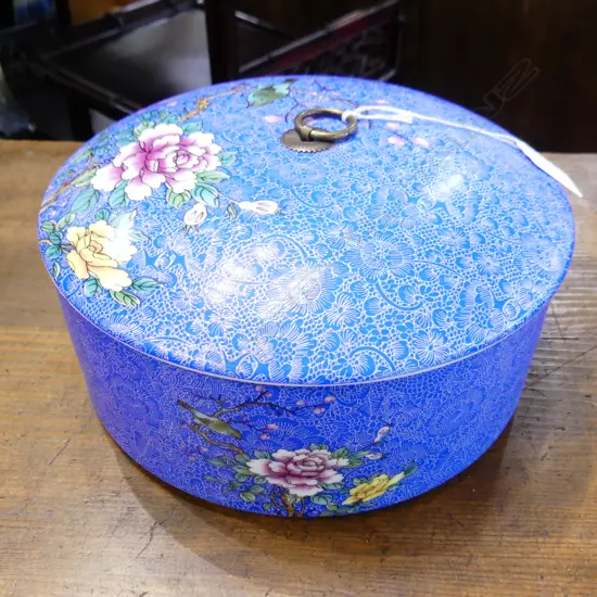 PU-ER TEA ENAMELLED LIDDED BOX DECORATED WITH BIRDS AND FLOWERS W225 H.110mm