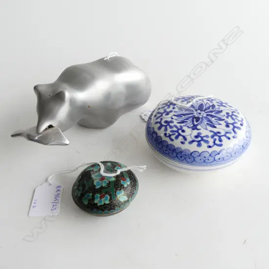 SIGNED PEWTER BEAR WITH SALMON ORN & 2 SMALL CHINESE  LIDDED  BOXES 