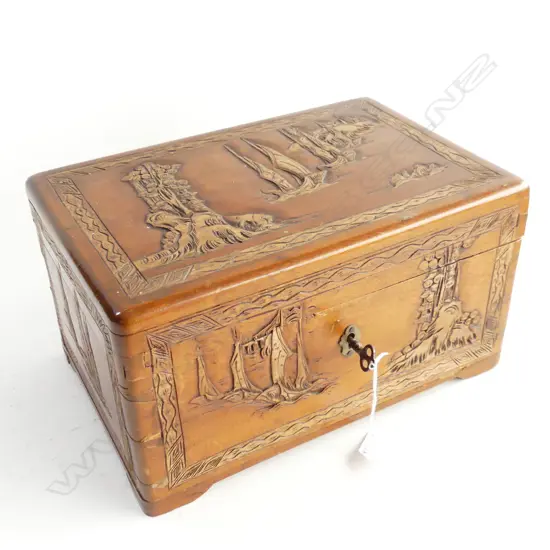 SMALL CHINESE CAMPHOR CHEST W.310mm w. KEY (FAULTS)
