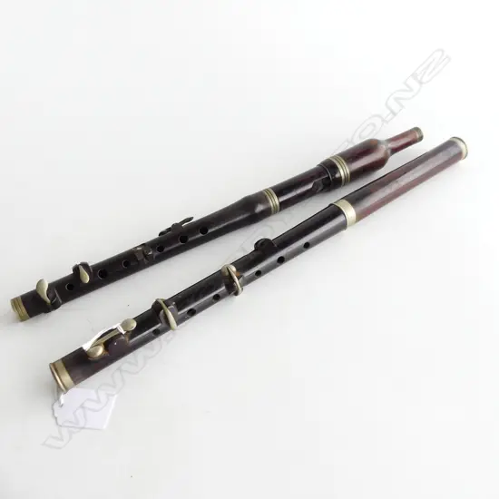 2 ANTIQUE WOOD WIND PIECES L.380mm