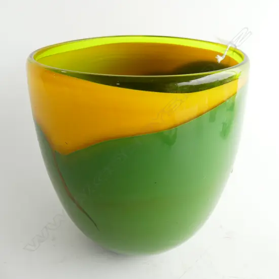 GARY NASH VASE '06 H.180mm