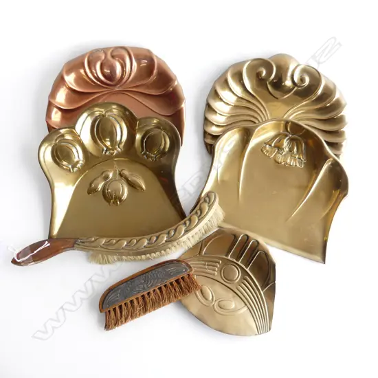 5 EARLY 20thC CRUMB TRAYS + 2 BRUSHES