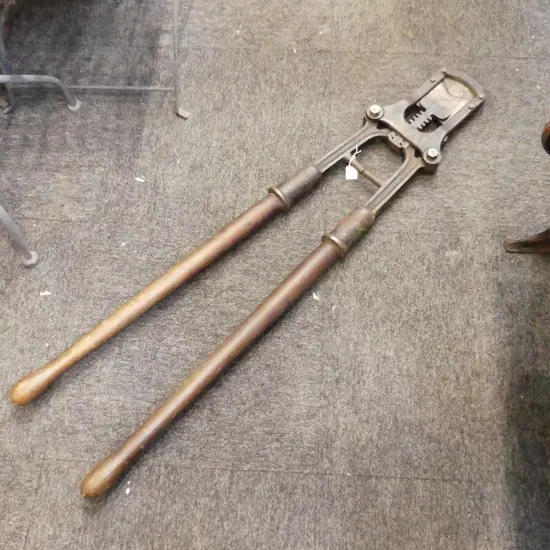  VINTAGE FARMING / VET KEYSTONE CATTLE DEHORNER L1200MM