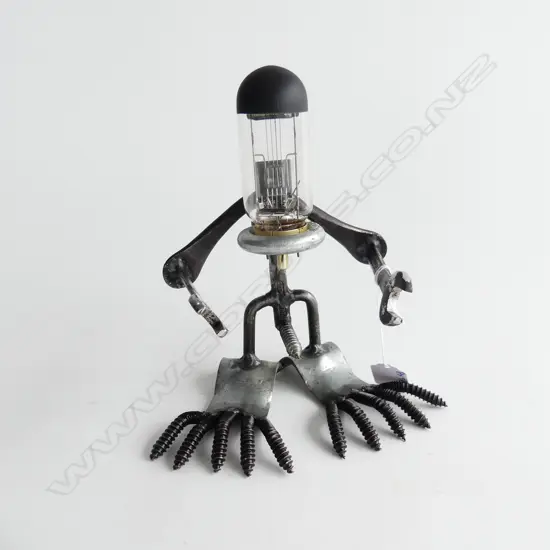 ANDREW HALL ASSEMBLAGE ART ROBOT H.210mm