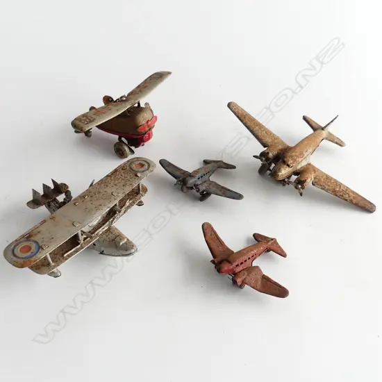 5 OLD TINPLATE PLANES: 'LOOP THE LOOP made in Japan' + British float bi-plane + 'TWA NC223Y' ETC rust & faults