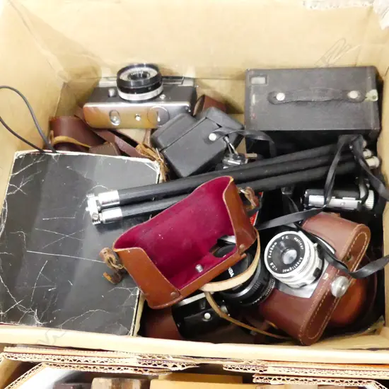BOX LOT VINTAGE CAMERAS ETC