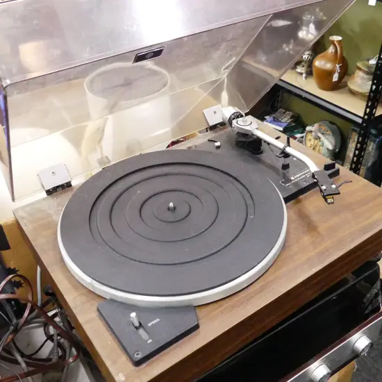 RETRO KENWOOD TURNTABLE
