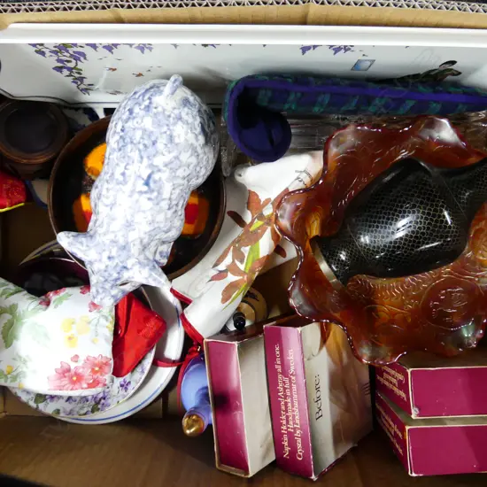 BOX LOT ASST. CHINA, BLACK CLOISONNE VASE H.170mm, ETC